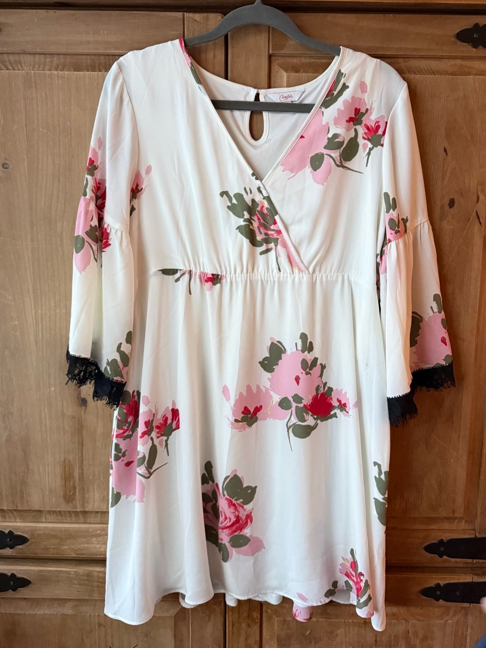 Candie's White Top with Branded Tag